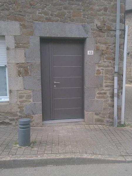 Porte d'entrée modèle Lignée à Saint-Thual
